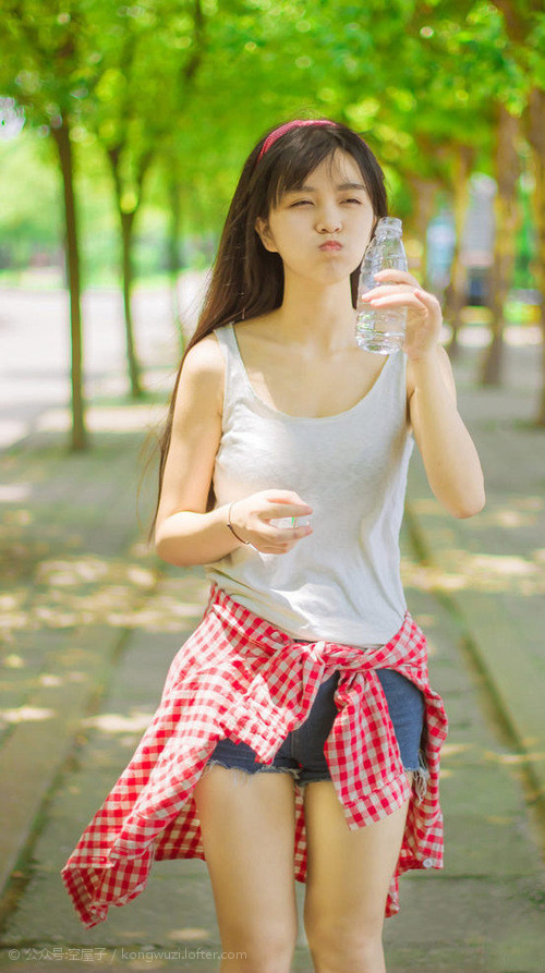 体育防线稳固,球队表现稳定,体育防守