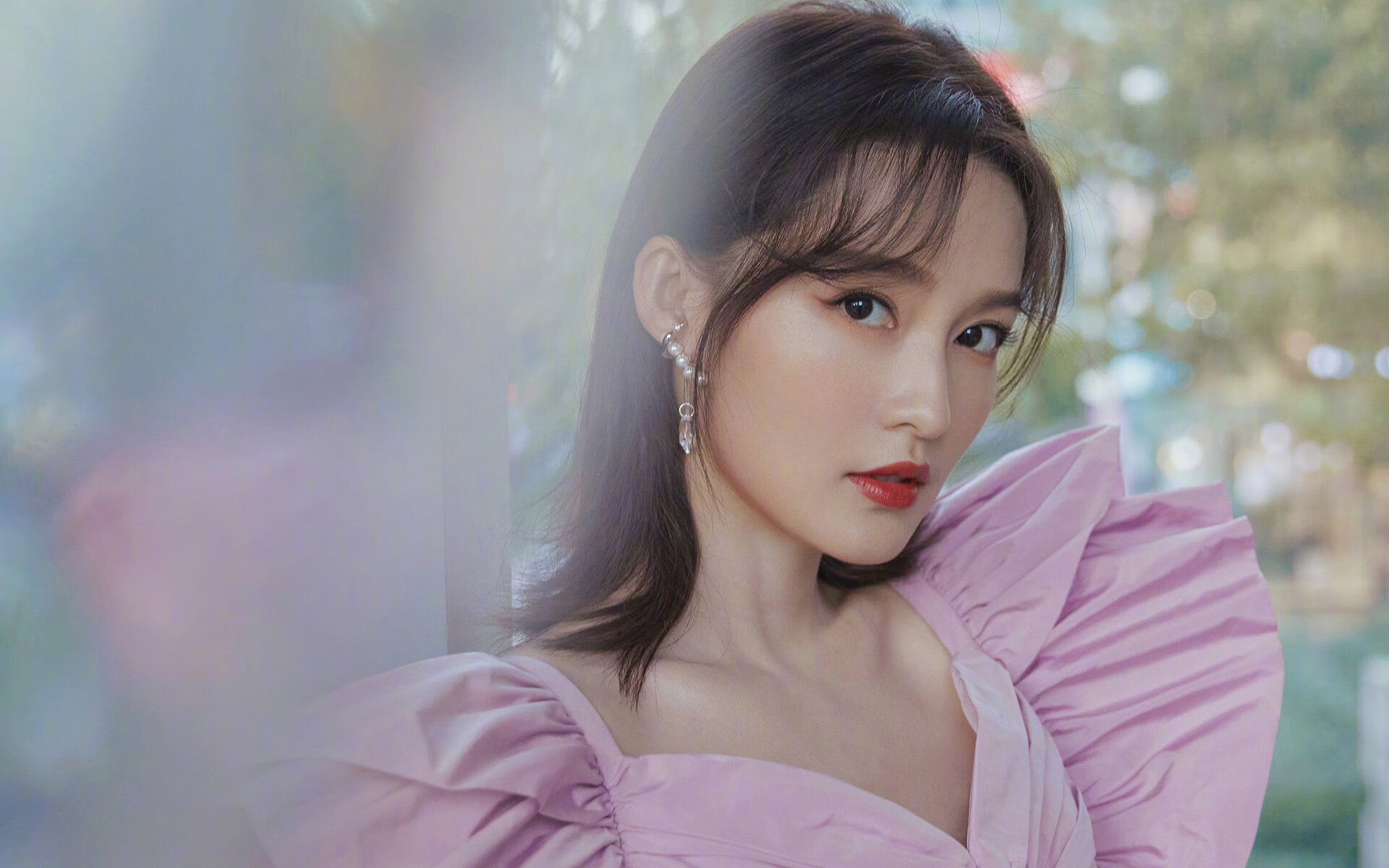 富勒姆中场调度高效，白百合盼冲击保级成功，富勒姆首发