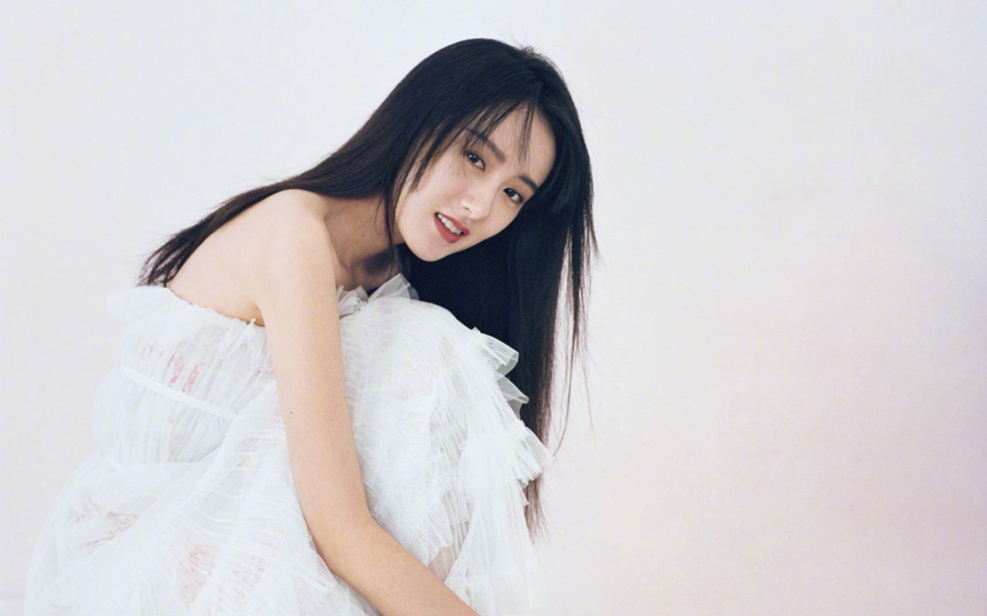 爱游戏体育平台-足球运动普及是否受场地限制影响，足球场地使用年限和标准