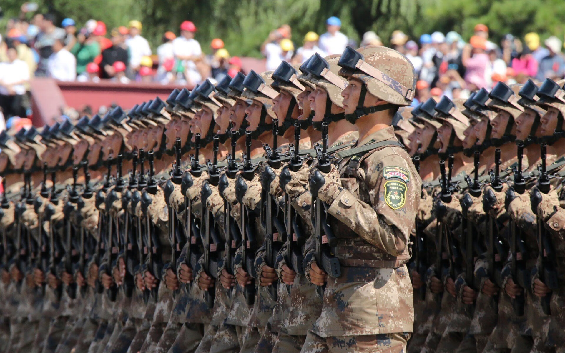 爱游戏体育app-赫罗纳建立清晰战术体系提升执行力，赫罗纳队服