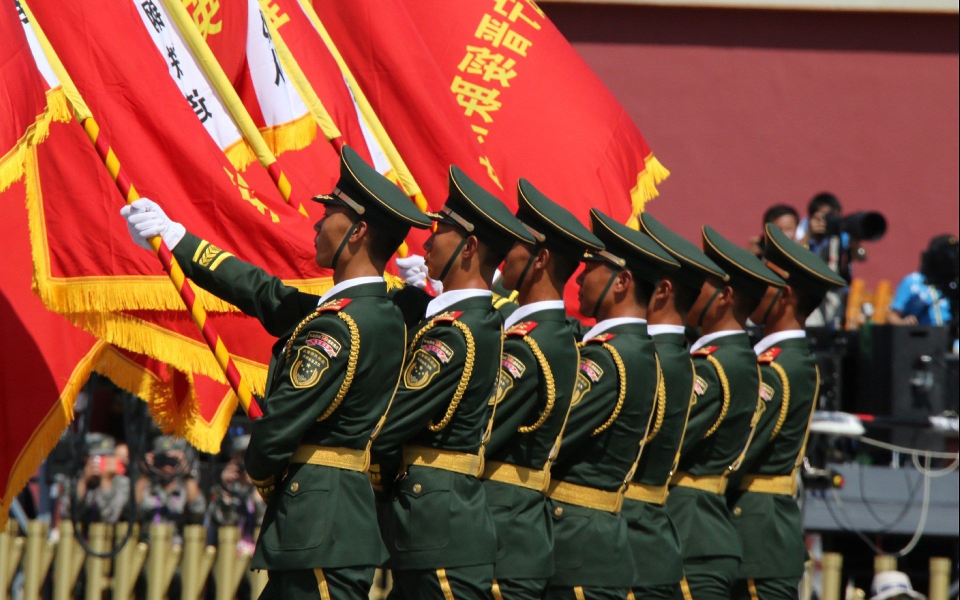 李亚杰与程子龙动作协调完美赢得掌声,李亚杰是谁