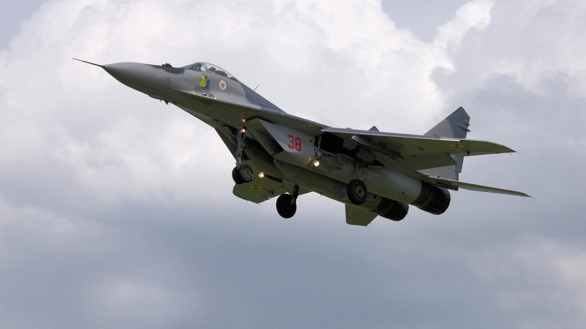 爱游戏娱乐网址-法甲炽热战鼓：点燃全场的激情火焰，炽热战争